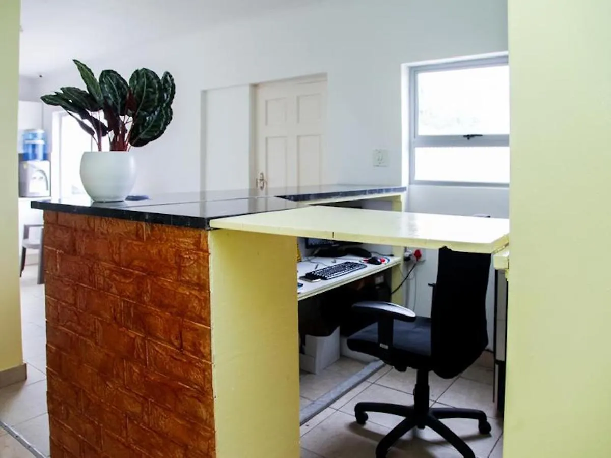 Relaxing Guest Huse In The Heart Of Ndabeni Cape Town