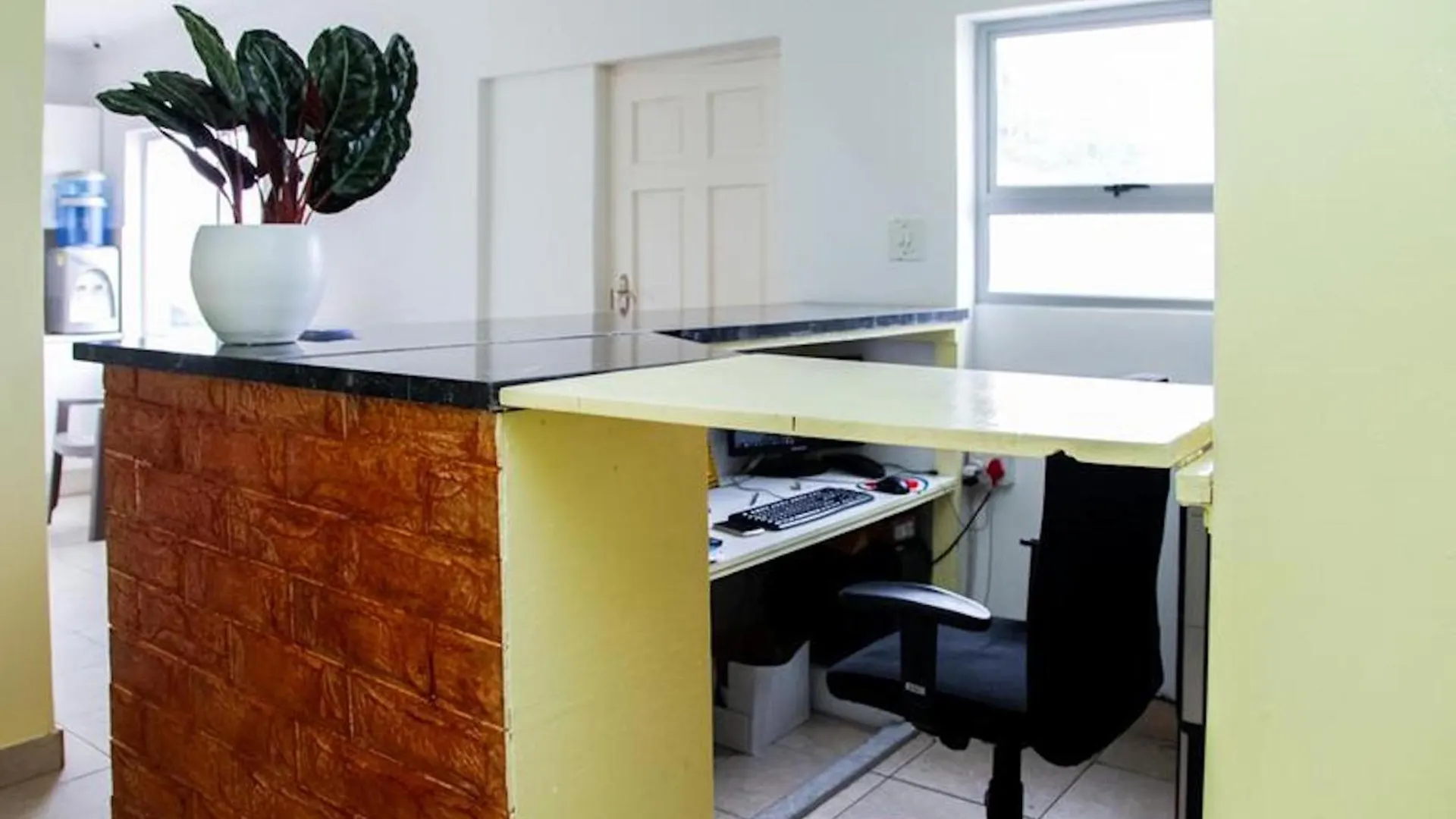 Relaxing Guest Huse In The Heart Of Ndabeni Cape Town